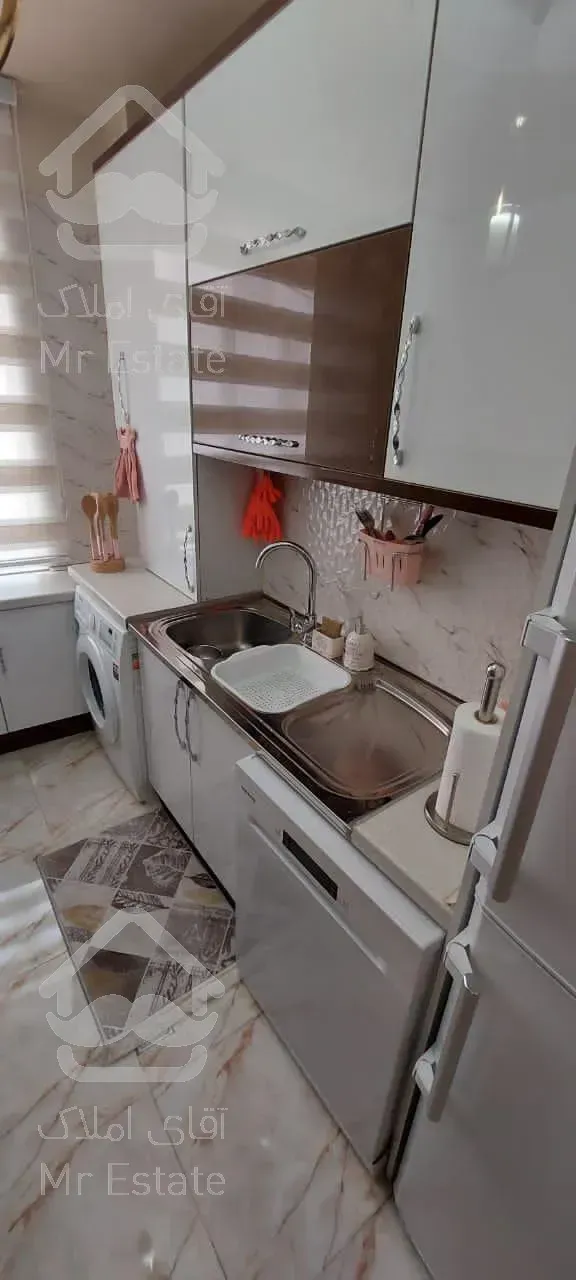 فروش آپارتمان ۴۰ متری با پارکینگ و بازسازی شیک در بریانک