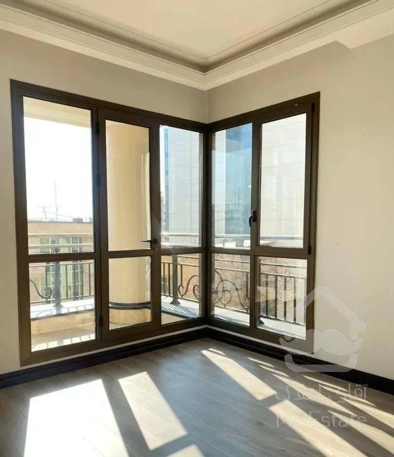 محمودیه ۲۴۰ متر ۳ خواب / پلان تفکیکی / اکازیون