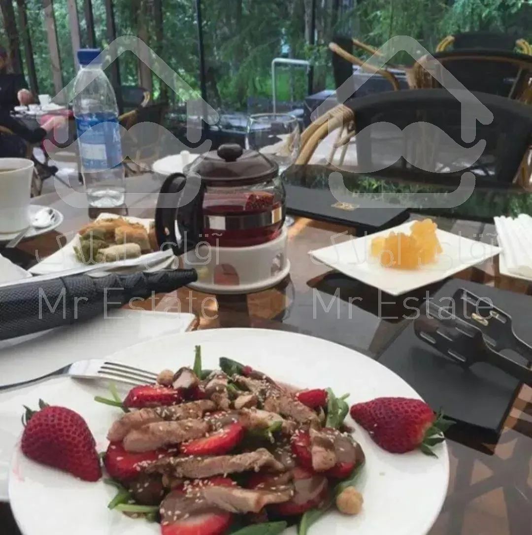 150 مغازه کفی/100متر زیر زمین/250 متر فضا چیدمان