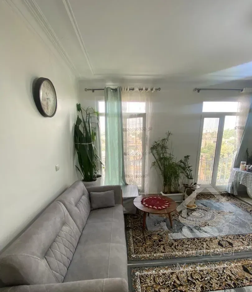 ۷۳ متر / سالن پرده خور/  فول بازسازی ( شهرزیبا)