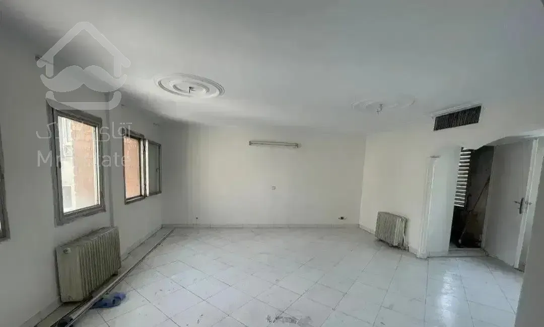 ۹۰ متری نواب غرق نور تمیز