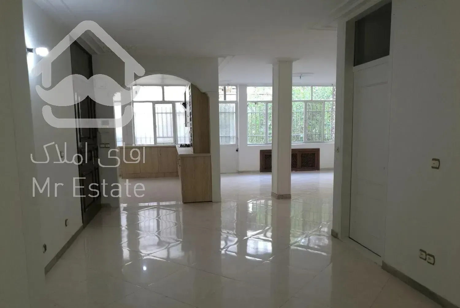 فاطمی 140متری3خوابه 26ساله فول امکانات