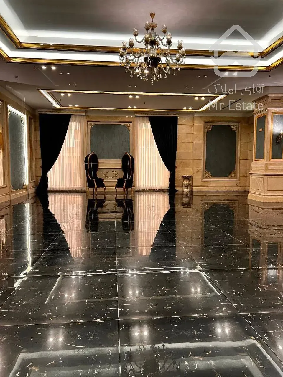 فروش ۱۱۰متر / عمارت مجلل / پاسداران