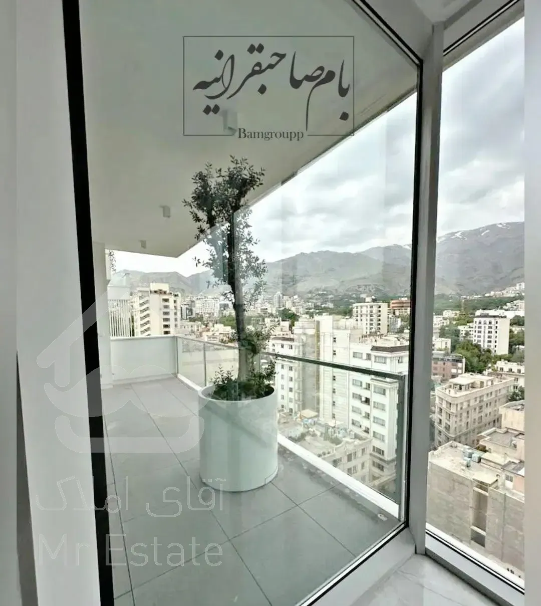 نیاوران/۱۹۲متر/پنجره قدی/مدرن/لوکیشن دیپلماتیک