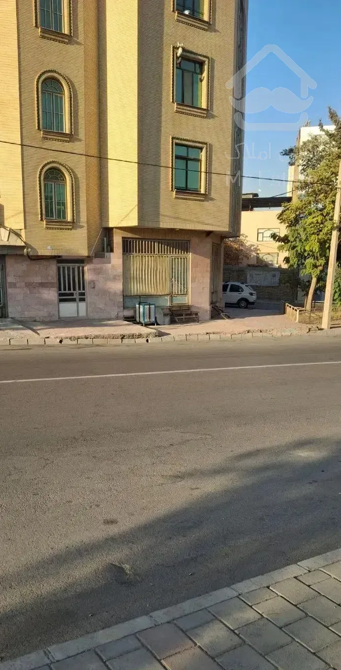 فروش آپارتمان زیرزمین ۱ خواب (۶۳متری) سنددار