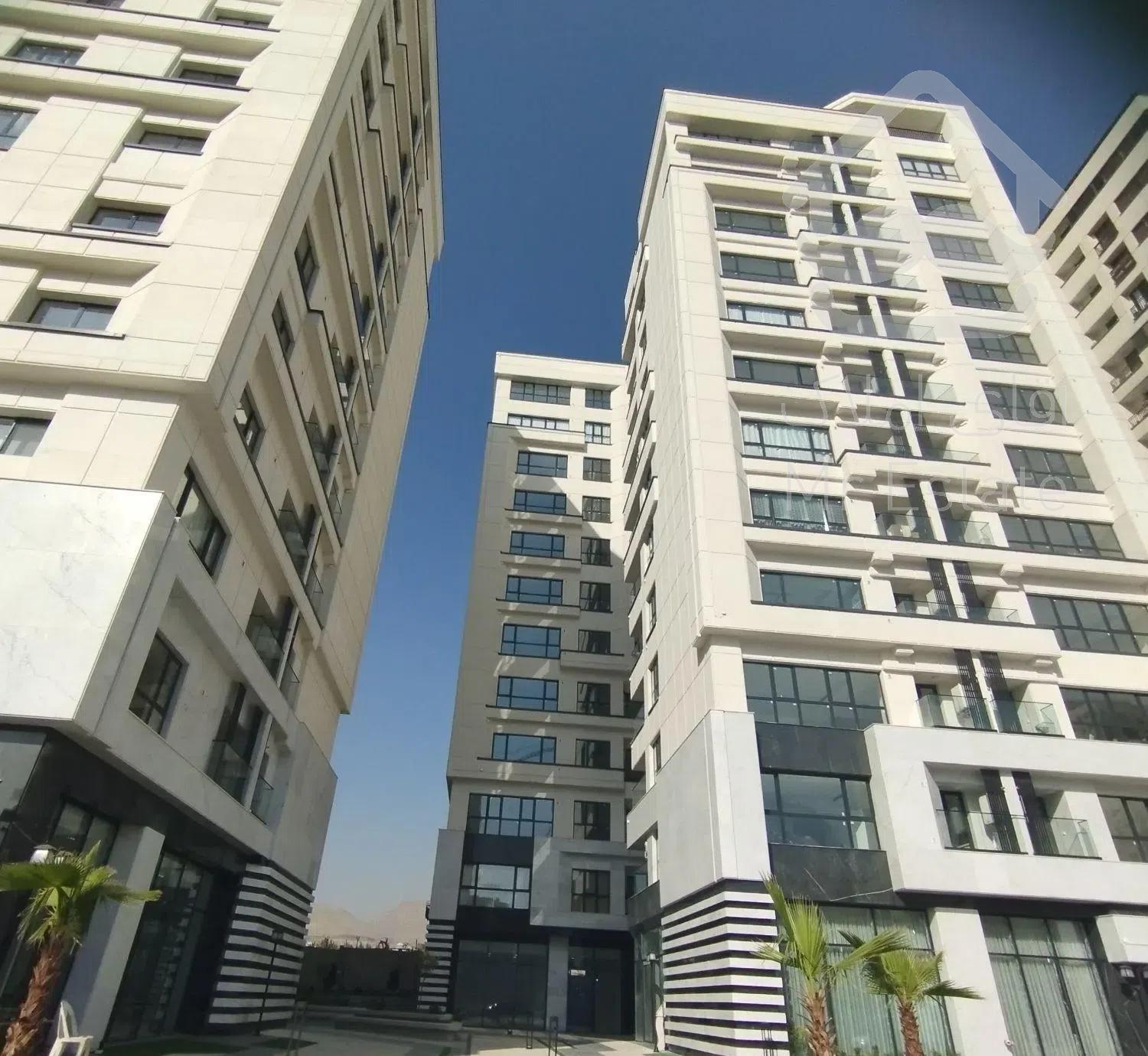 برج نارنجستان در کوهک // واحد جنوبی/ کلید نخورده