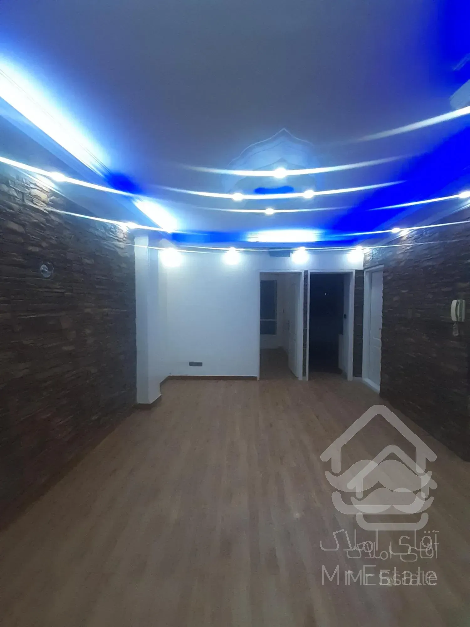 فروش ۶۵ متر ۲ خوابه ، تک واحدی و تخلیه