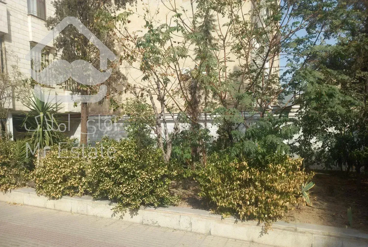 اجاره ۹۰ متری ۲خواب پارکینگ اصلی