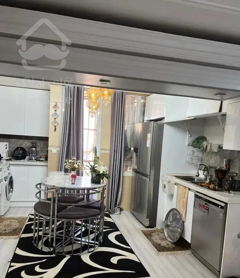 تهرانپارس۸۶ متری فول ۸ ساله