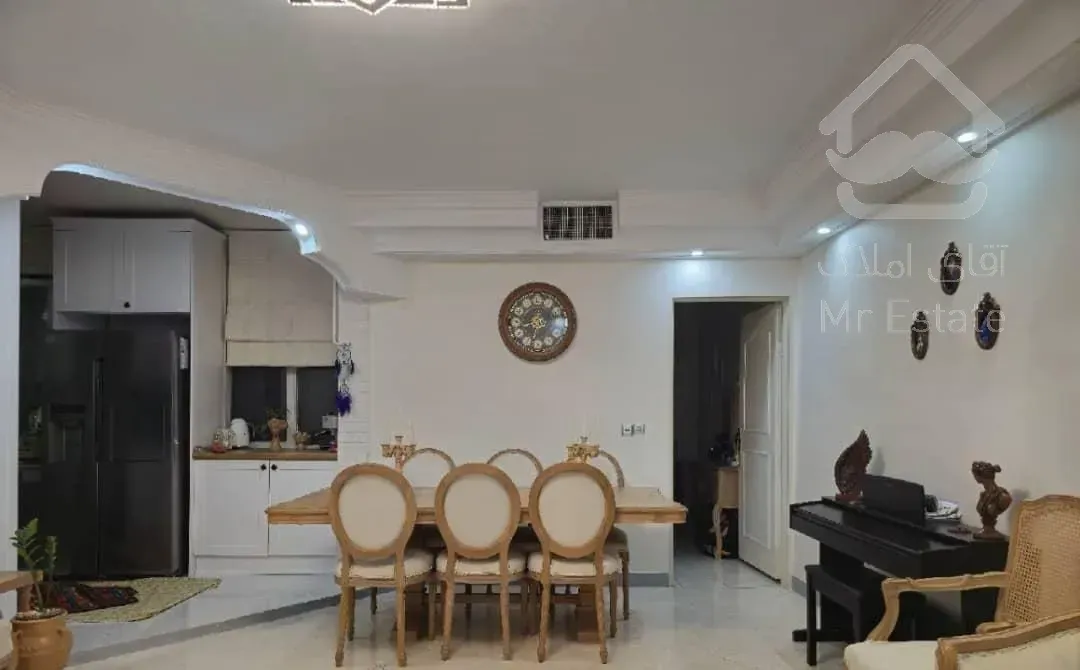 ۶۰متری/خوش نقشه/نورگیر فوق‌العاده/منیریه