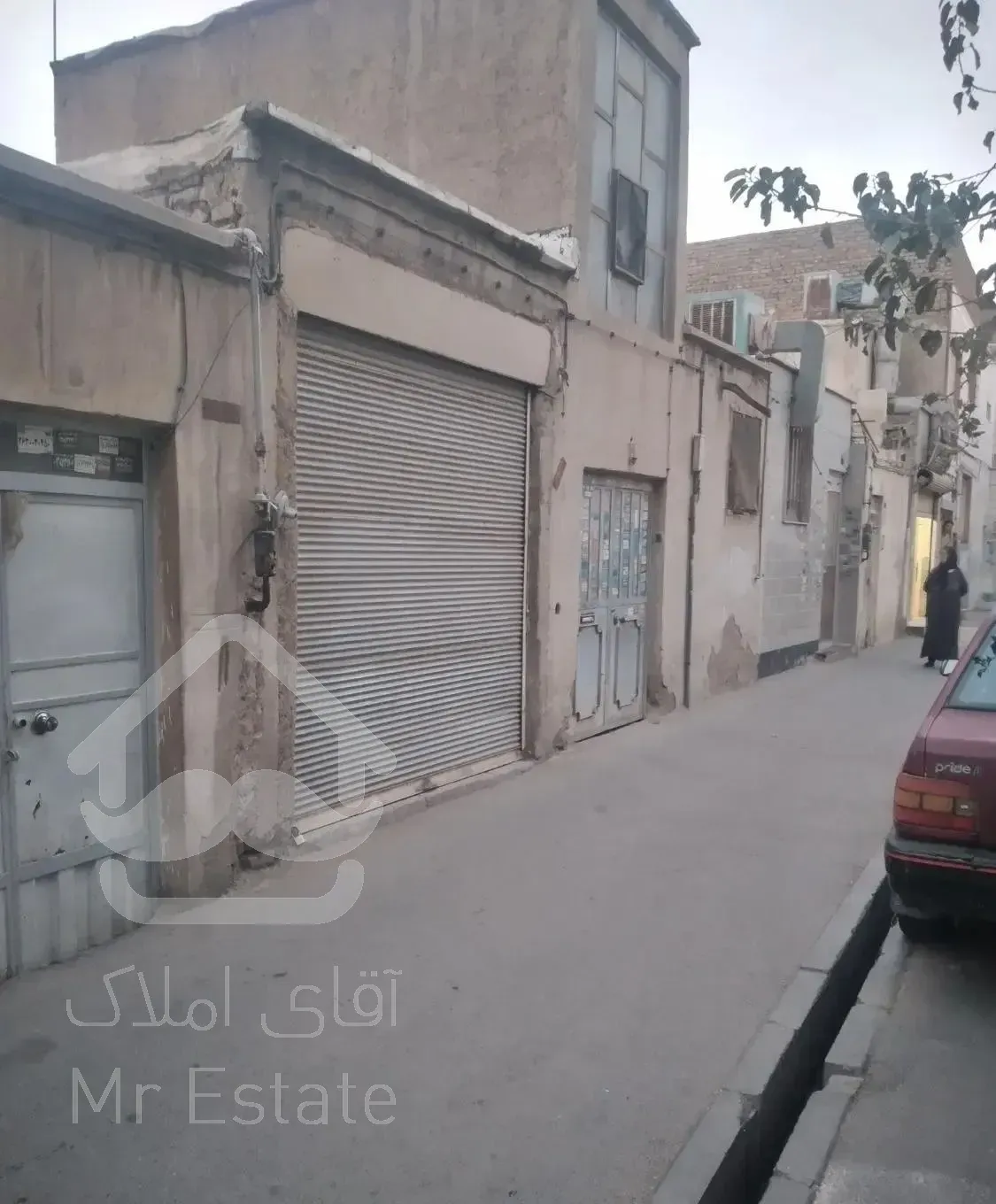 فروش خانه ۲۷۰متری بامغازه ۱۵متری اشرف آباد زمان
