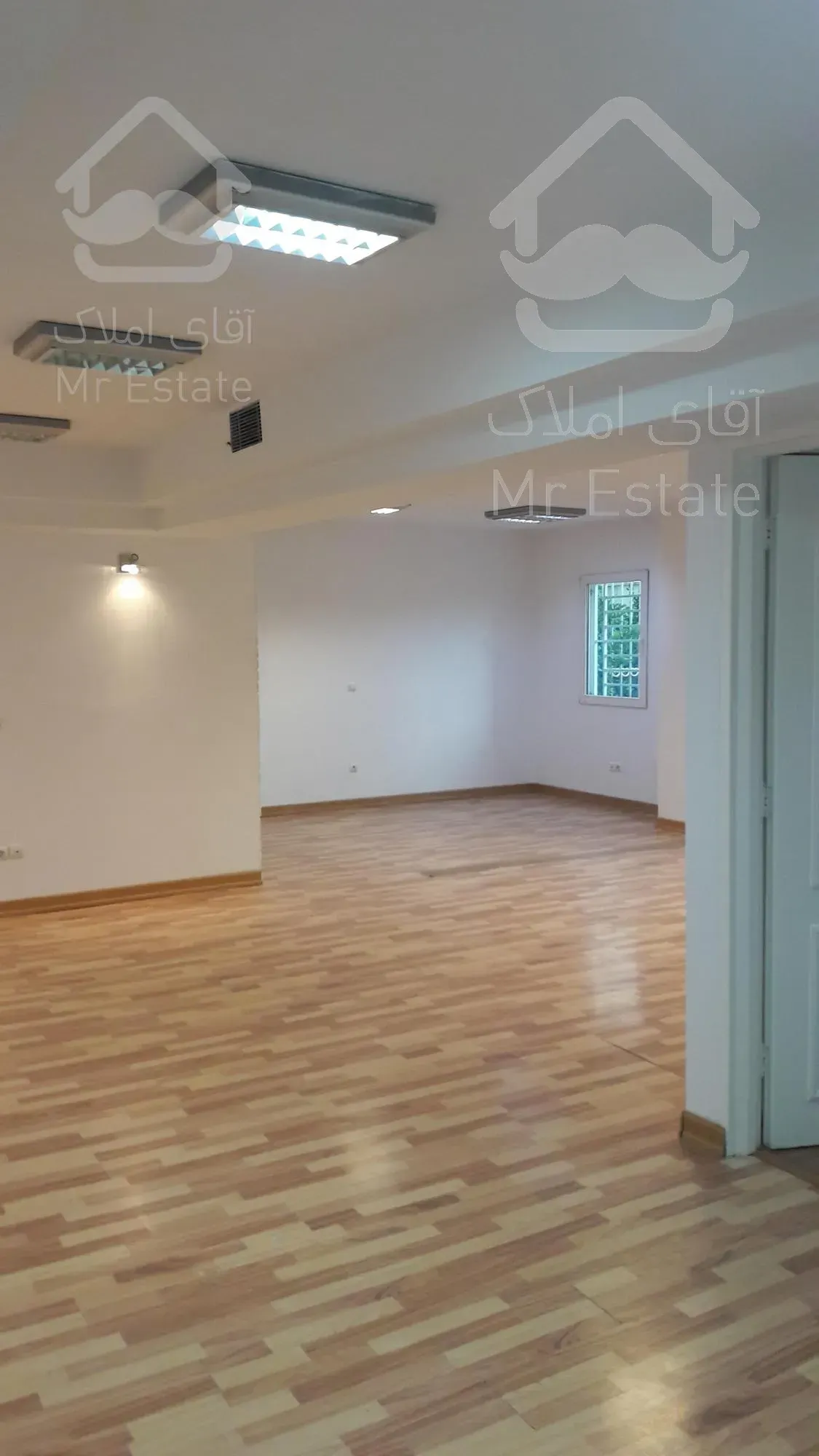 85متر مجتمع برندنیاورون 3پارکینگ مهمان بازسازی شده