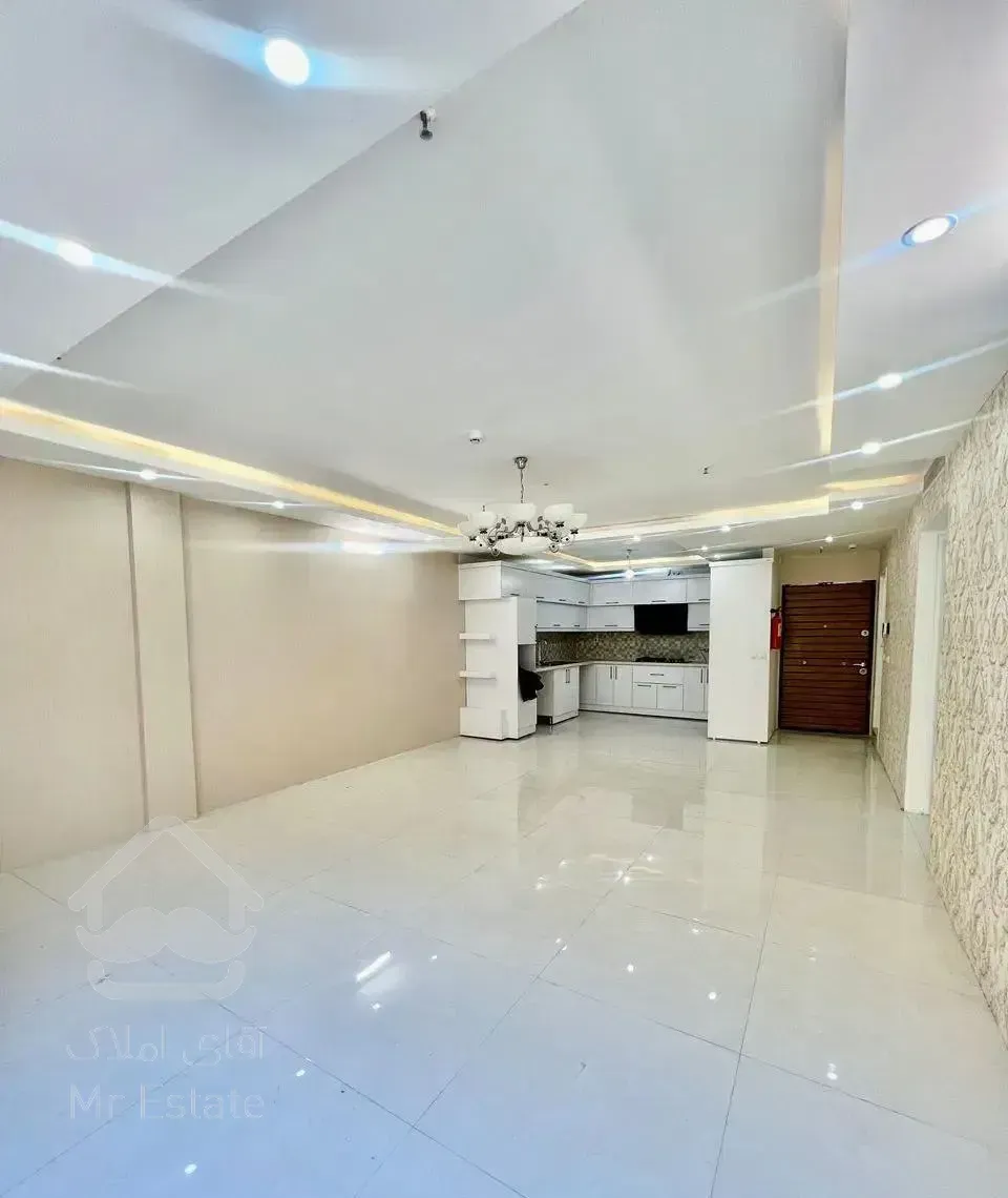 آپارتمان ۹۰ متری خوش نقشه و نور‌گیر