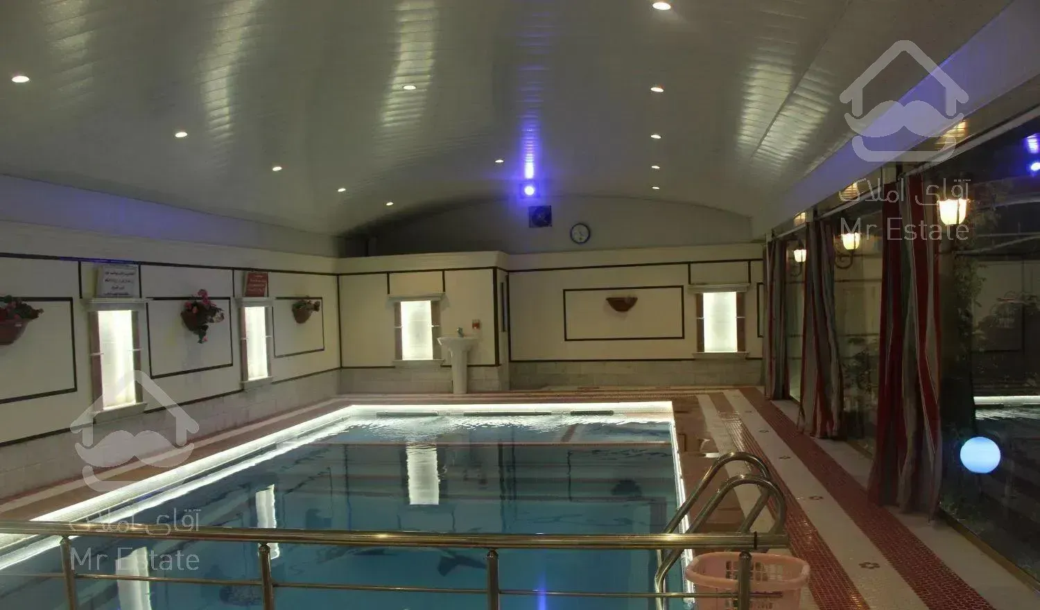 ویلای ساحلی با استخر سرپوشیده آبگرم و بیلیارد