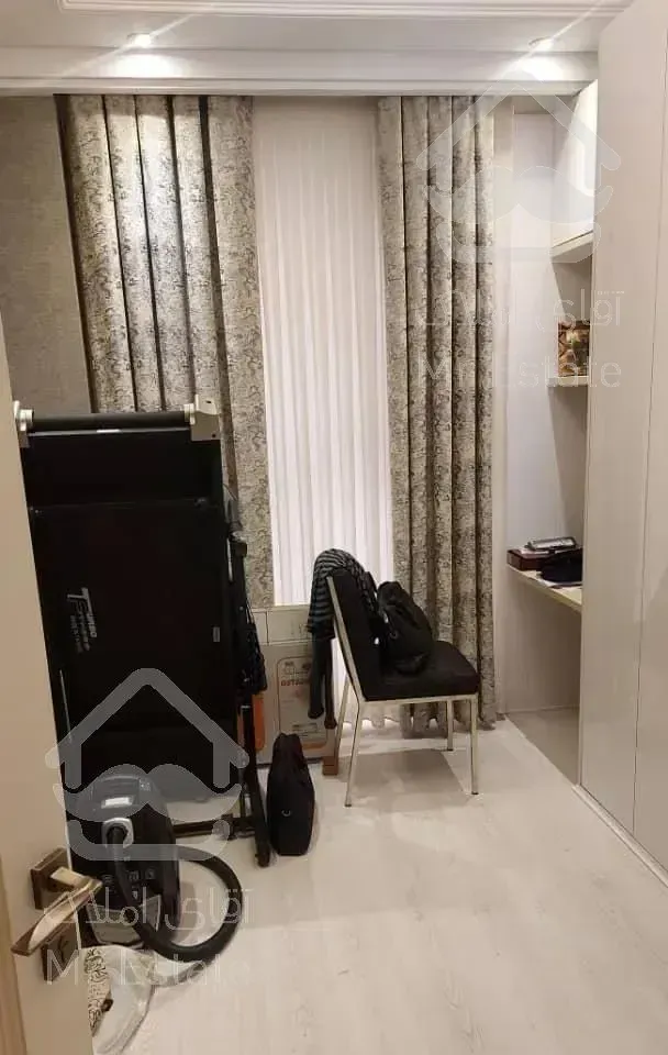 برج باغ/۱۲۰متر۳خواب/طبقه۸/سندتکبرگ