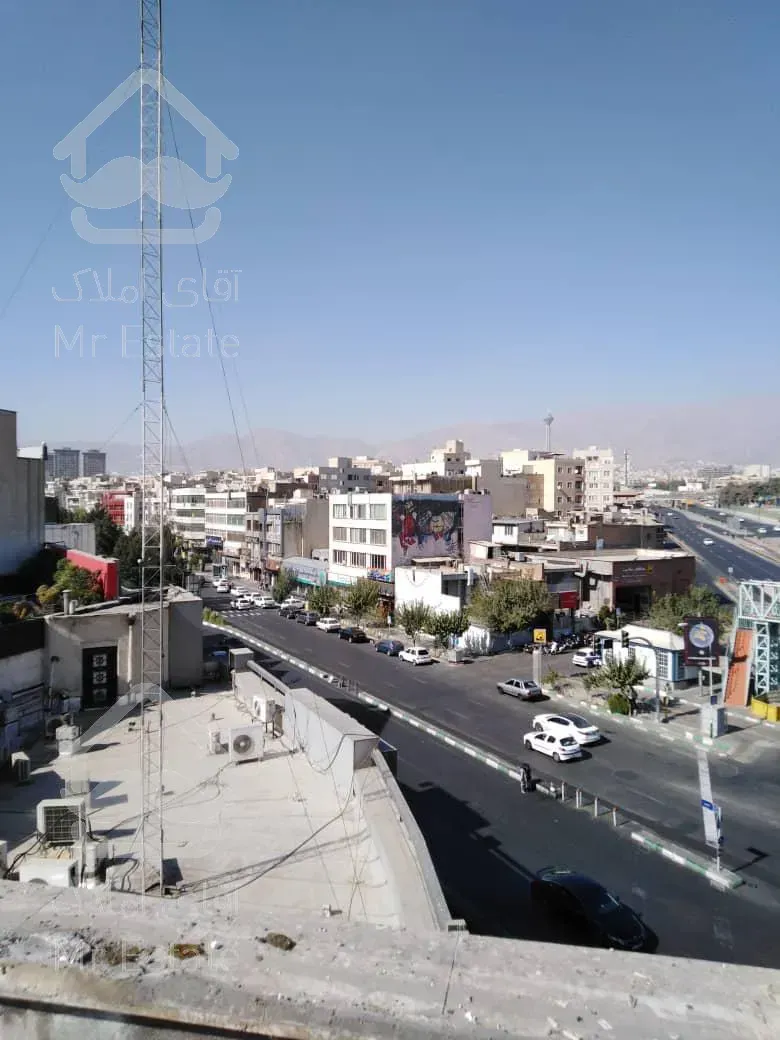 ۲۵۰ متر اداری در میدان توحید