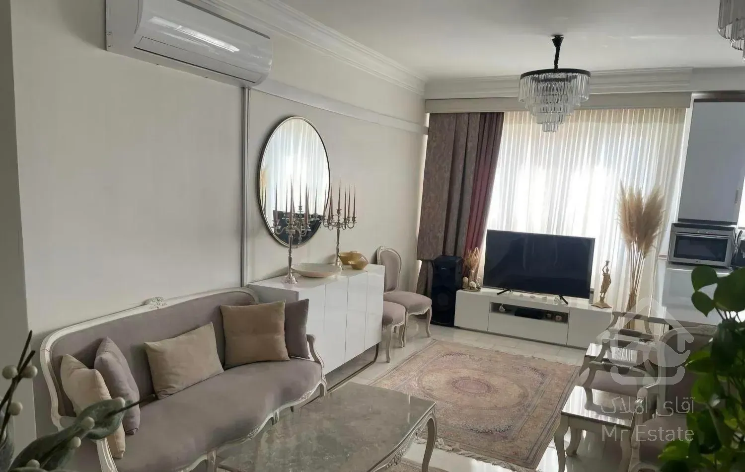 ۶۰متر/فول امکانات/دوقدمی مترو و پارک