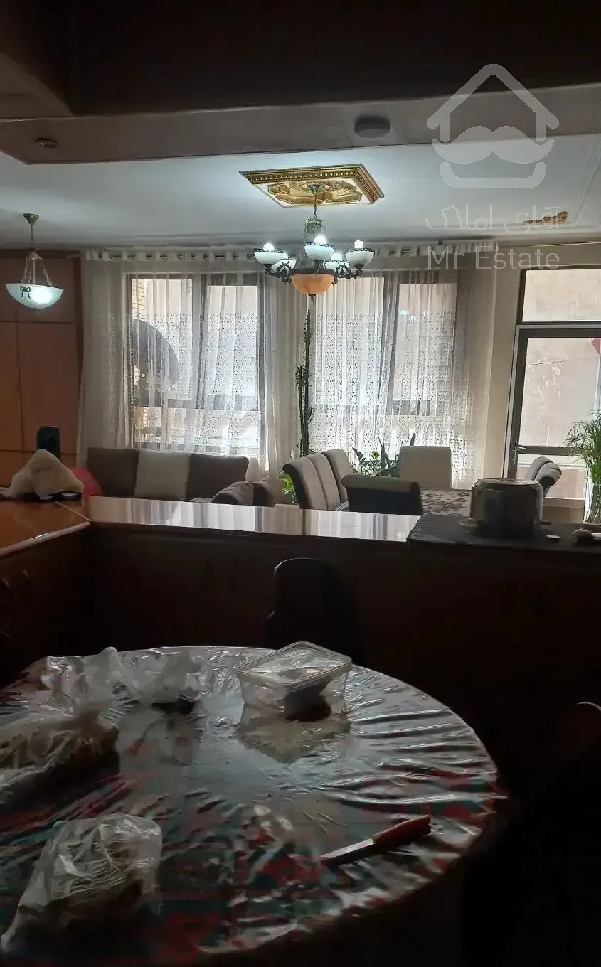 آپارتمان ۱۲۳ متری  دوخواب خیابان سعدی کوچه