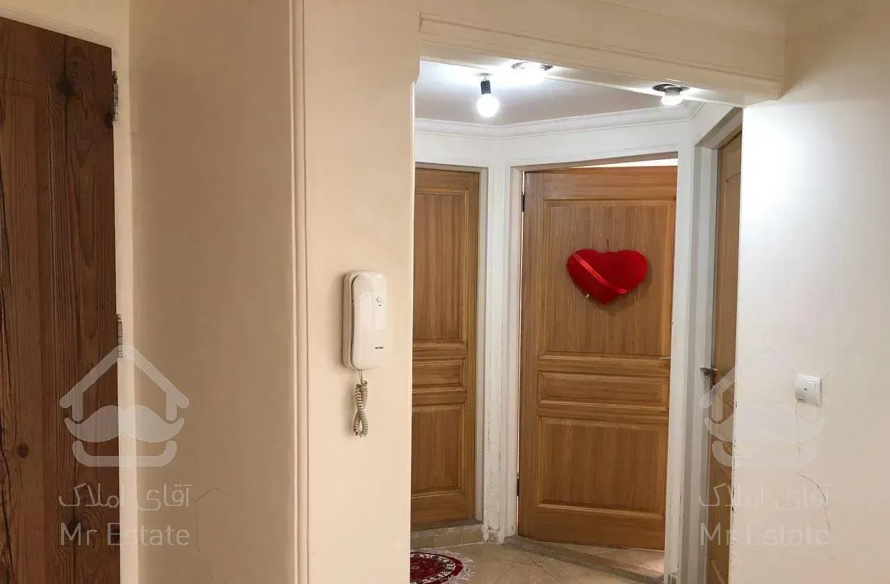 آپارتمان ۱۲۰ کنار باغ ایرانی