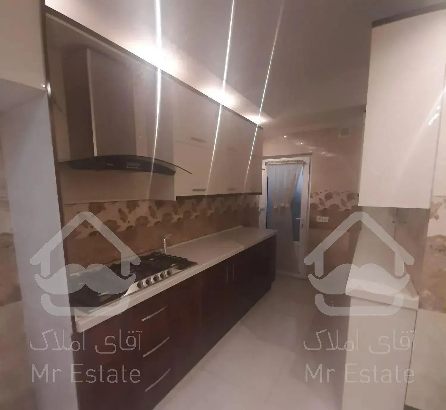 آپارتمان ۸۹ متر / ۲ خوابه / برج باغ