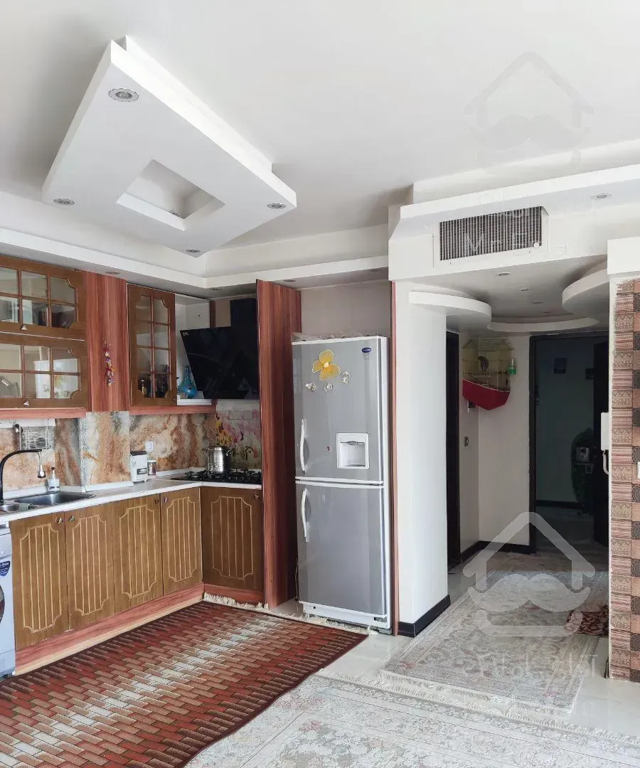 طبقه 2تک واحدی سر خیابان دسترسی به همه جا