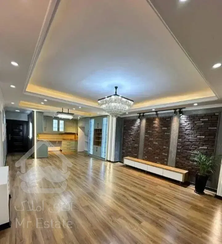 65متری/سندتکبرگ/روبه نما/پارکینگ/تاپ لوکیشن