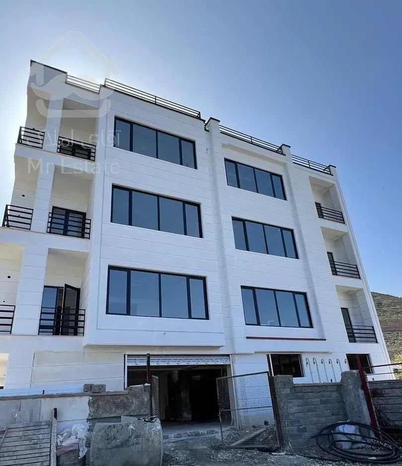 کلاردشت مرکز شهر آپارتمان کلید نخورده سند دار