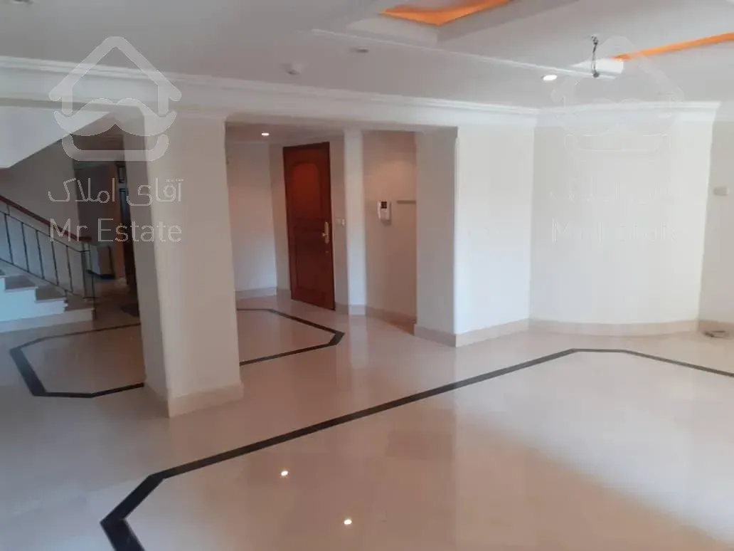 رهن و اجاره آپارتمان ۲۲۰ متری ۳ خوابه فرمانیه