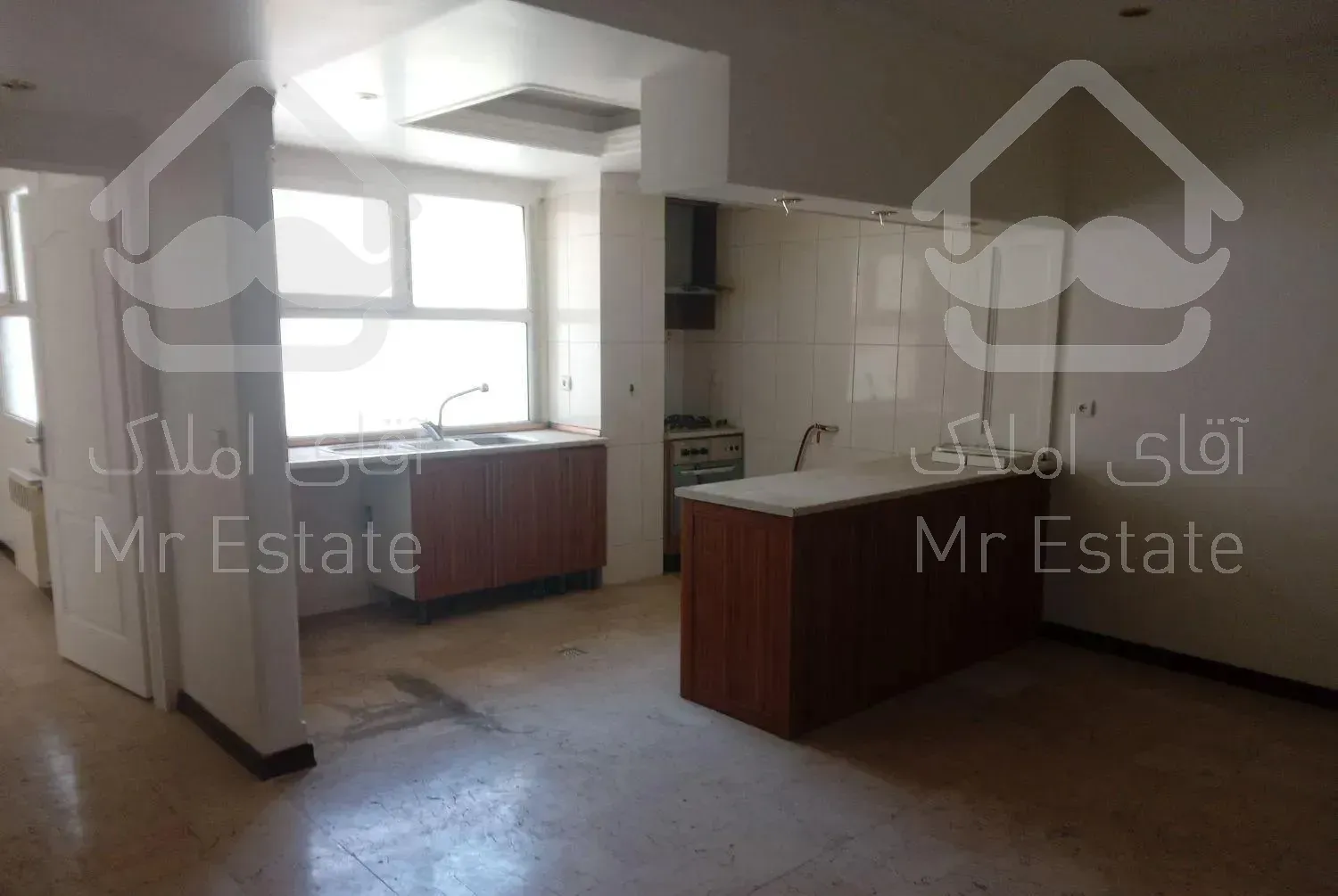 پونک شهرک نفت ۶۵متر۵ساله فول