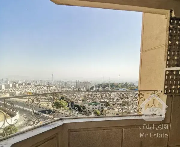 ۱۳۱ متر ۳ خواب ویو کل تهران