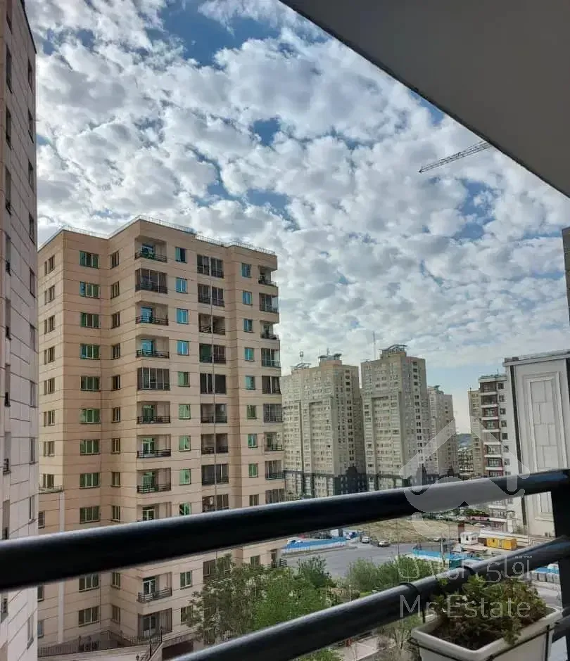 ۸۰متر ۲خ کاسبی دریاچه کوهک شهرک راه اهن چیتگر