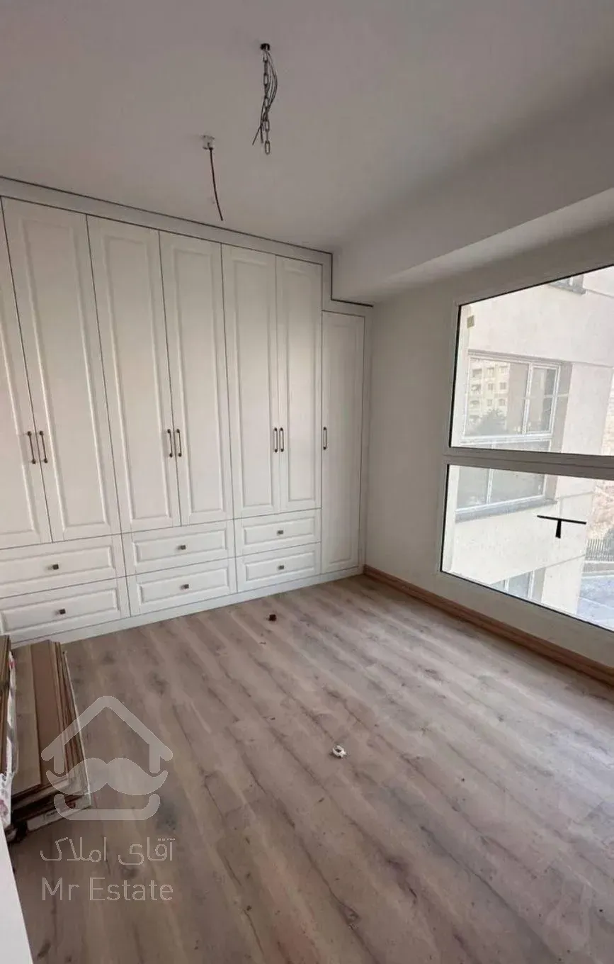 60متری پارکینگ‌دار  طبقه‌اول  بازسازی  حسام‌الدین