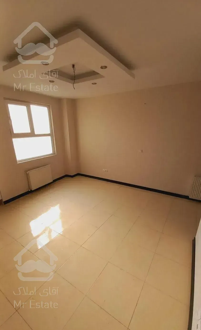 ۷۹متر/ فول با بالکن /سالن پرده خور /کن