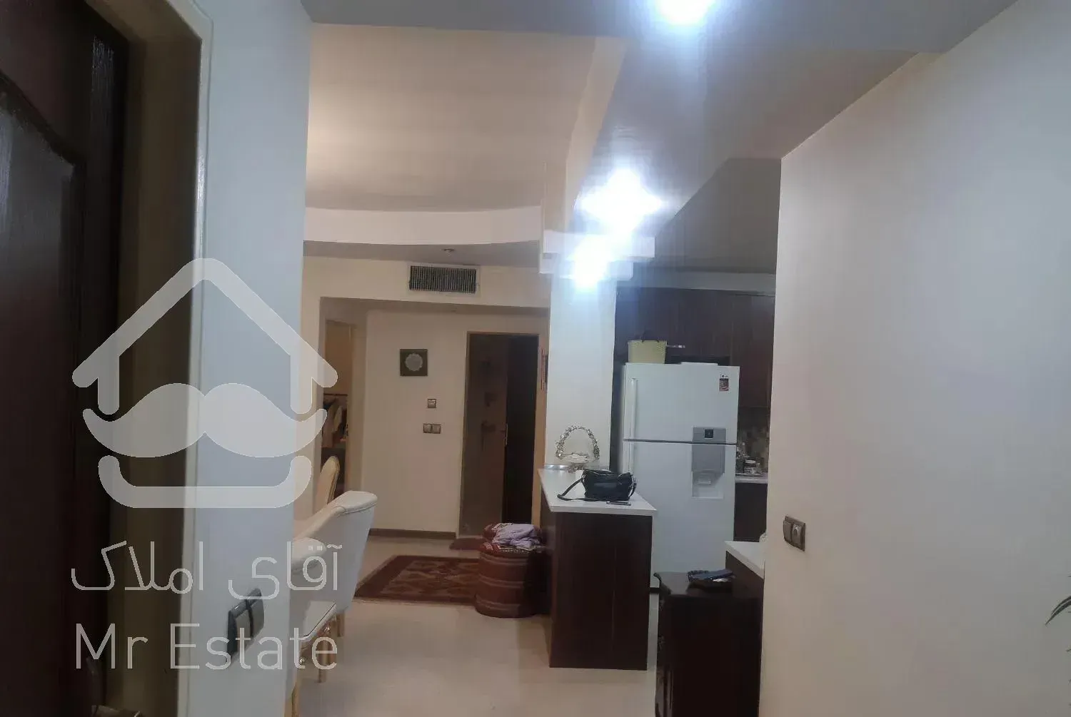 آپارتمان ۱۱۰ متری ۲ خوابه با دسترسی