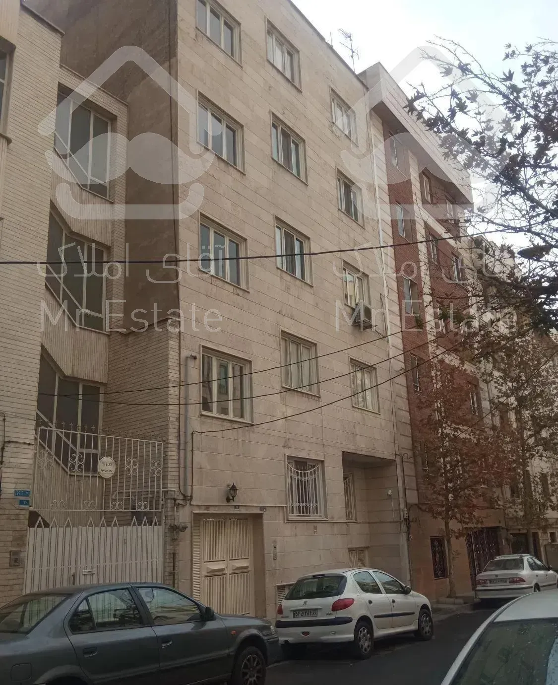 ملاصدراشیراز۱۴۷ مترتکواحدی با۱۰۰ مترحیاط مستقل