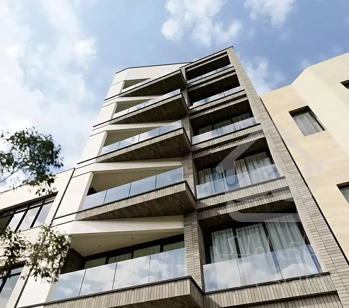 متل قو(آپارتمان رهن و اجاره)/ ۳ خوابه ویوی‌ دریا