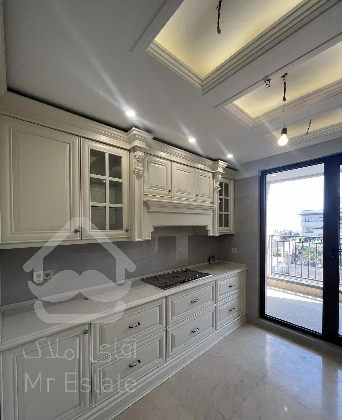 ۲۰۰ متر برج باغ/نیاوران/فول/۲۵ متر تراس/گلسنگ