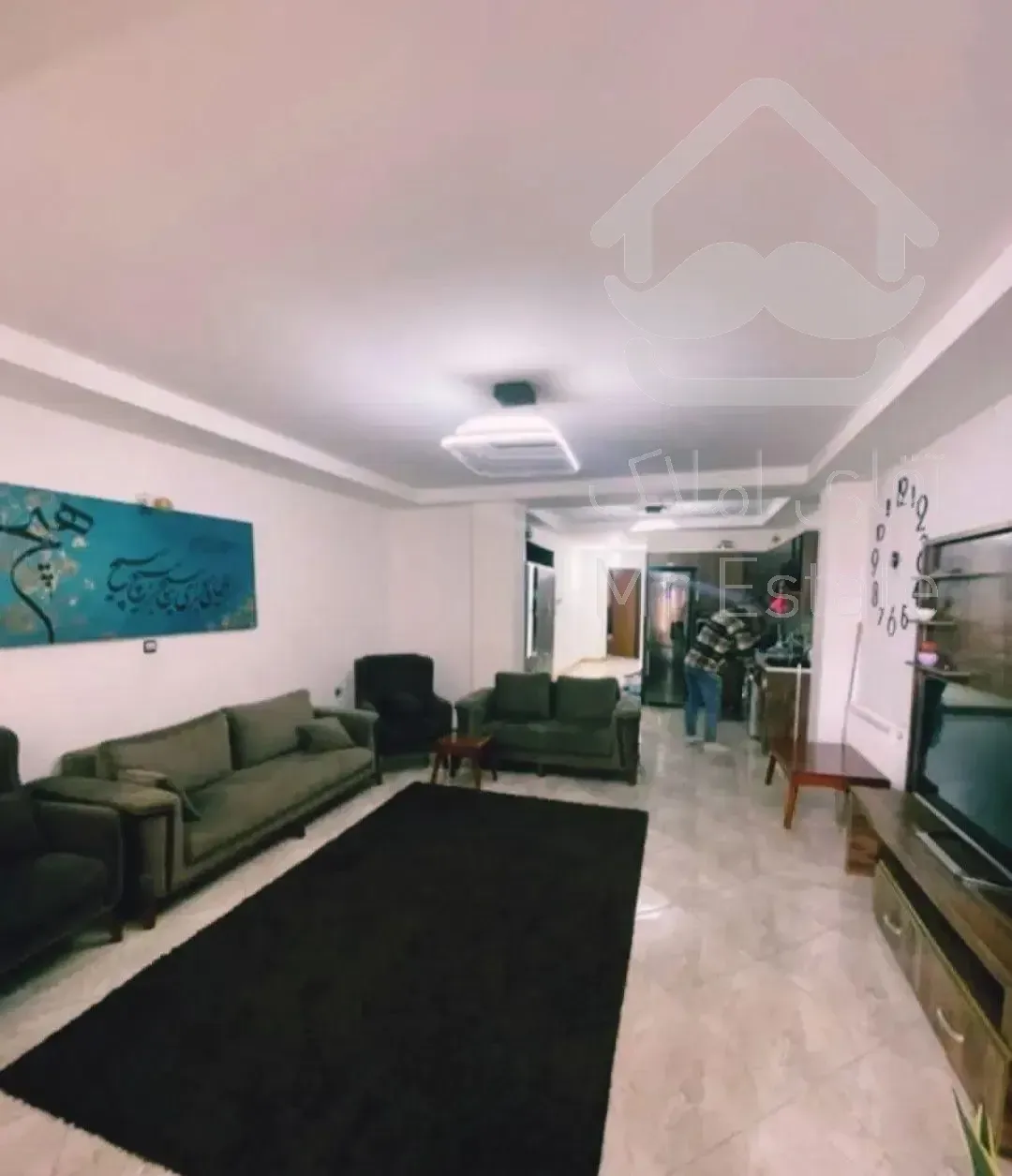 آپارتمــان ۹۷ متـری بلــوار دریا یک قدمی ساحـل