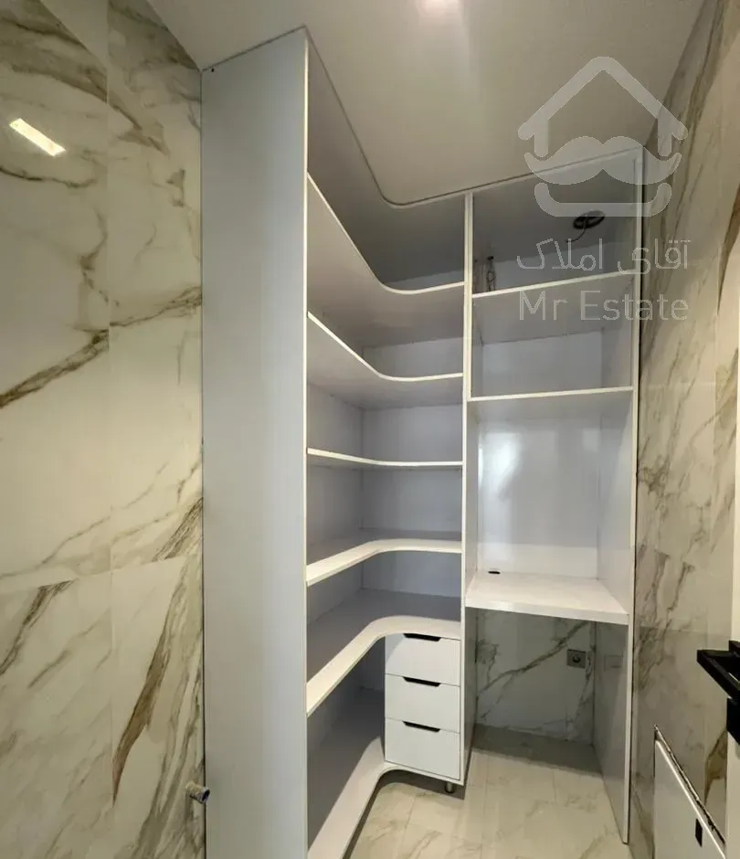 تک واحدی ۱۳۳ متری در شیخ زاهد نزدیک استخر لاهیجان