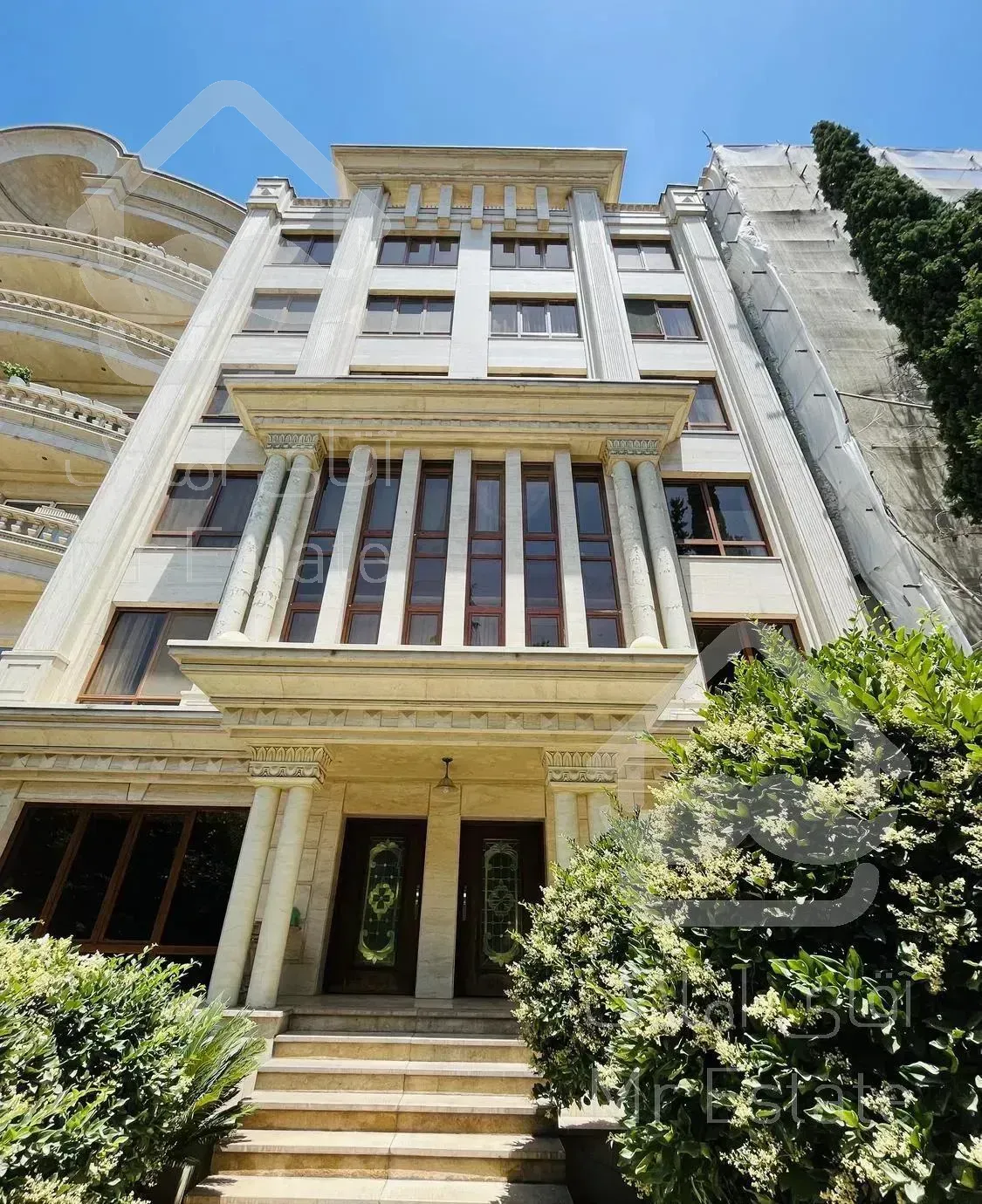 ۱۲۵ متر*لوکیشن تاپ*تمدید*مشاعات آبی