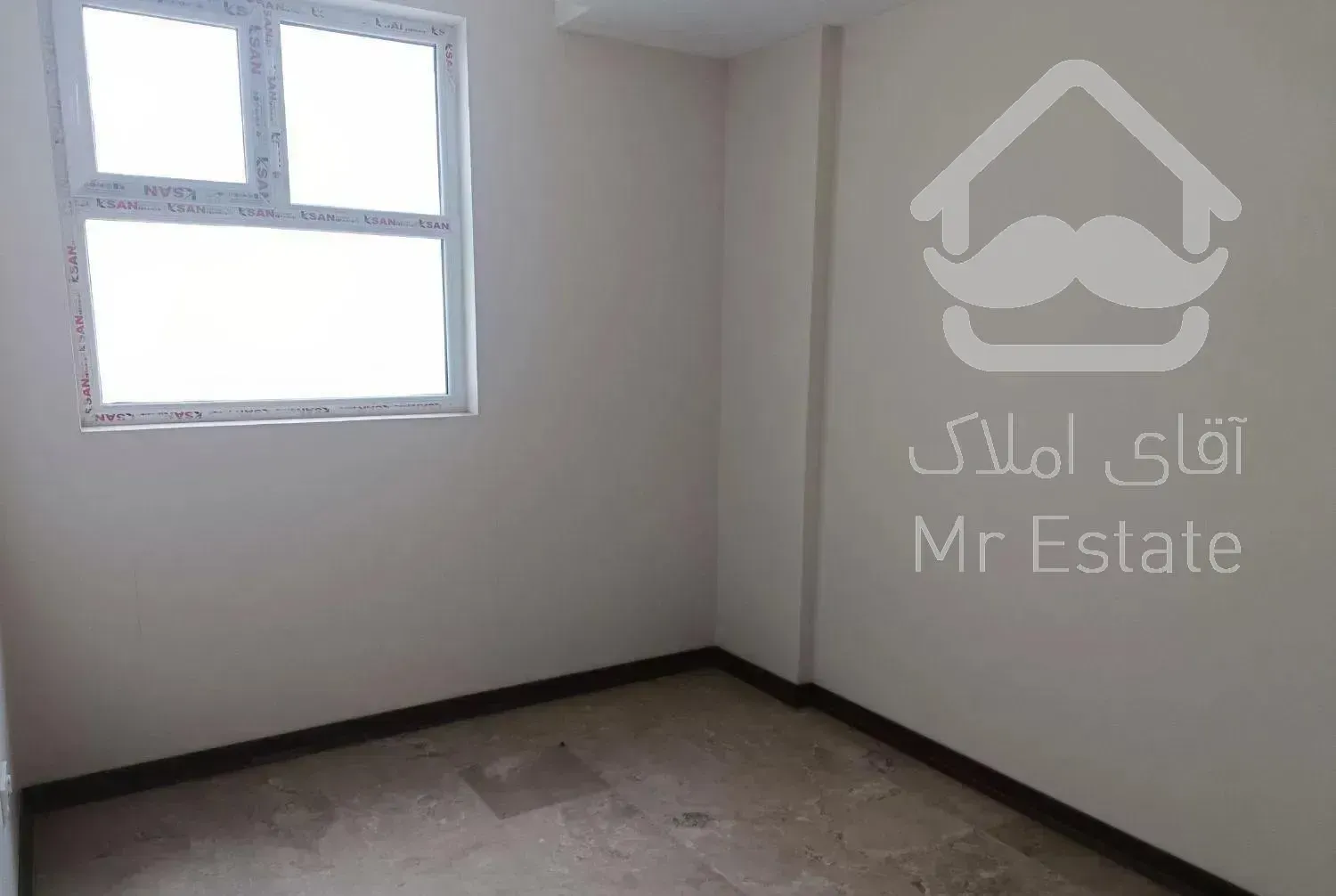 ۱۳۳متر.نوساز.تکواحدی.خ نجات الهی شمالی