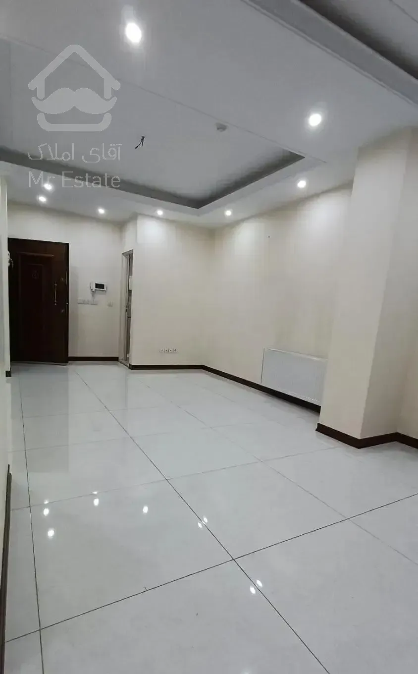 ۵۷متری نوساز شیک با پارکینگ فرعی اردیبهشت