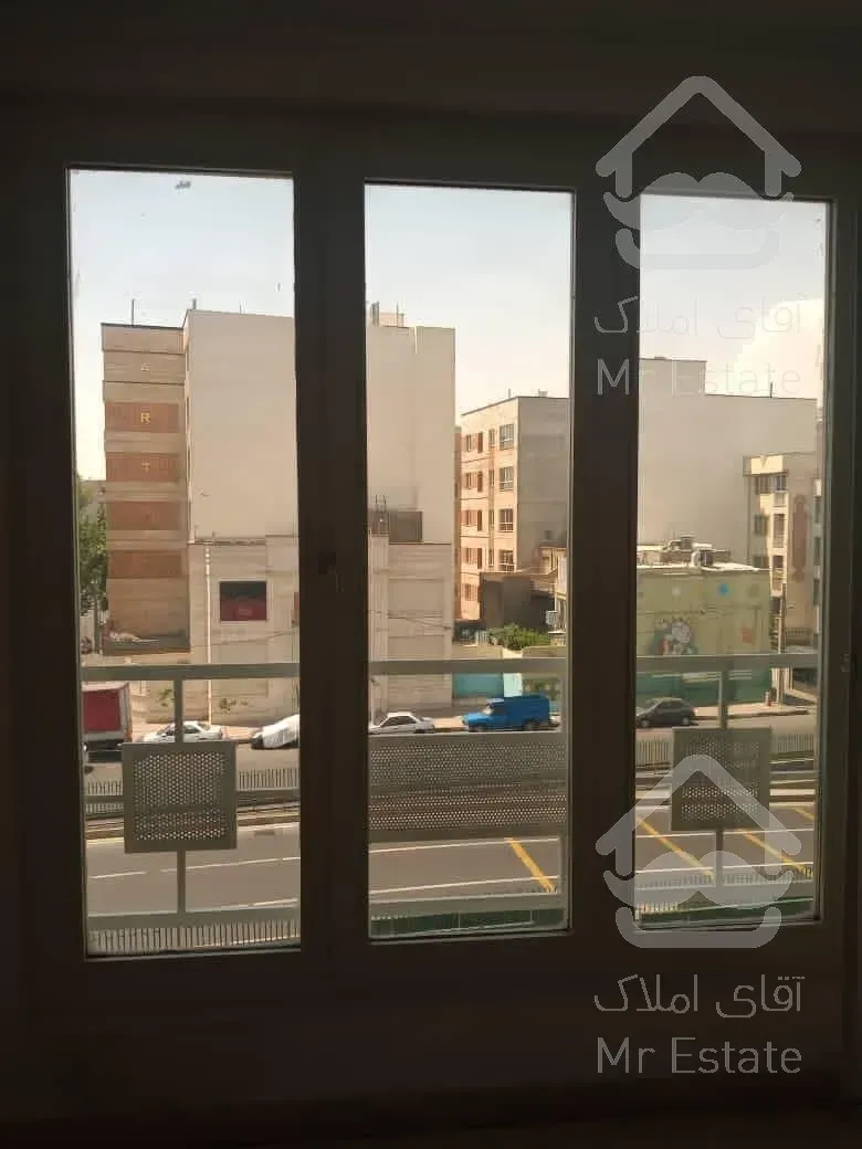 سه تا ۷۶متری یک خوابه در سه طبقه تک واحدی