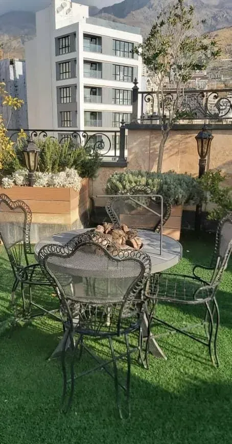 نیاوران ۲۵۰ متری ۳ خوابه فول امکانات و مشاعات