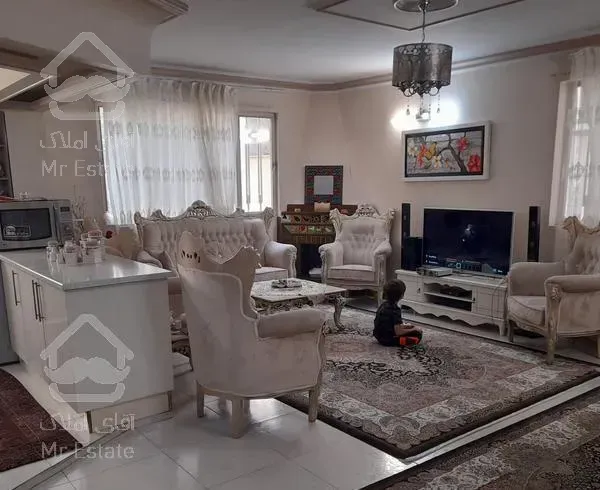 نزدیک درختی 105متری