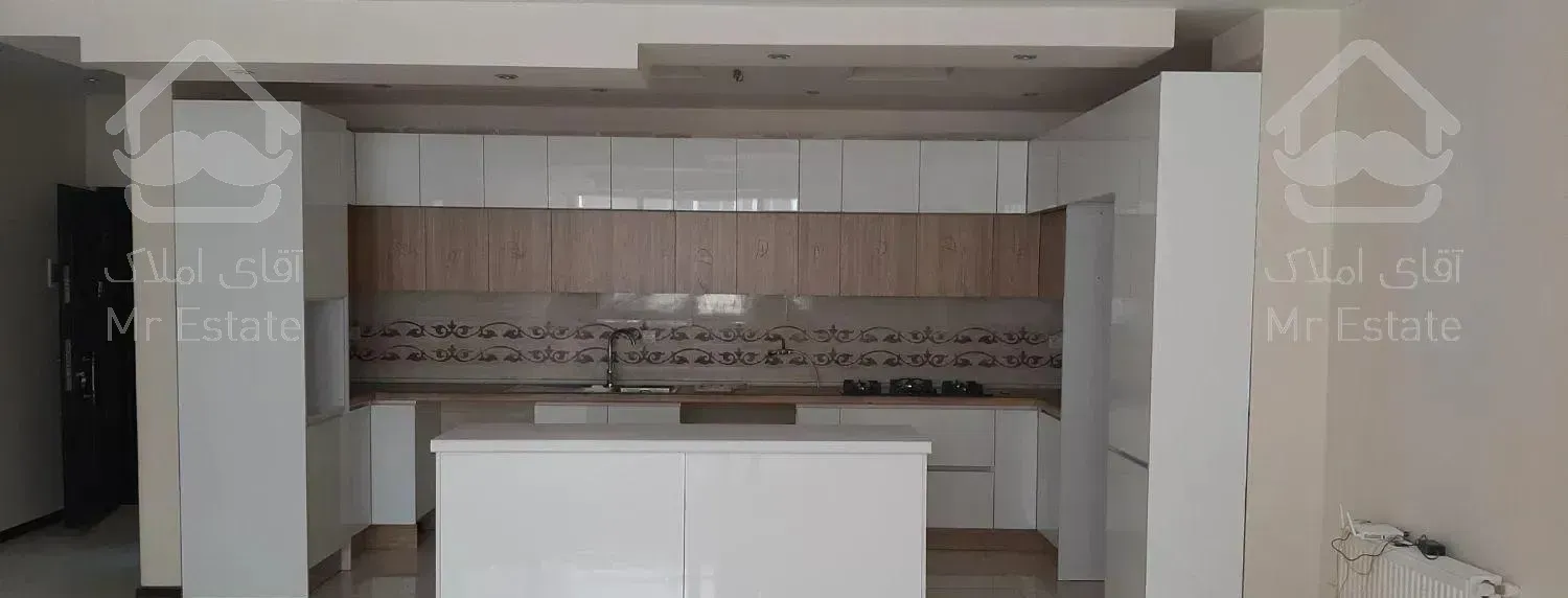 آپارتمان ۱۱۸ متری ، ۲ خواب ، کلید نخورده