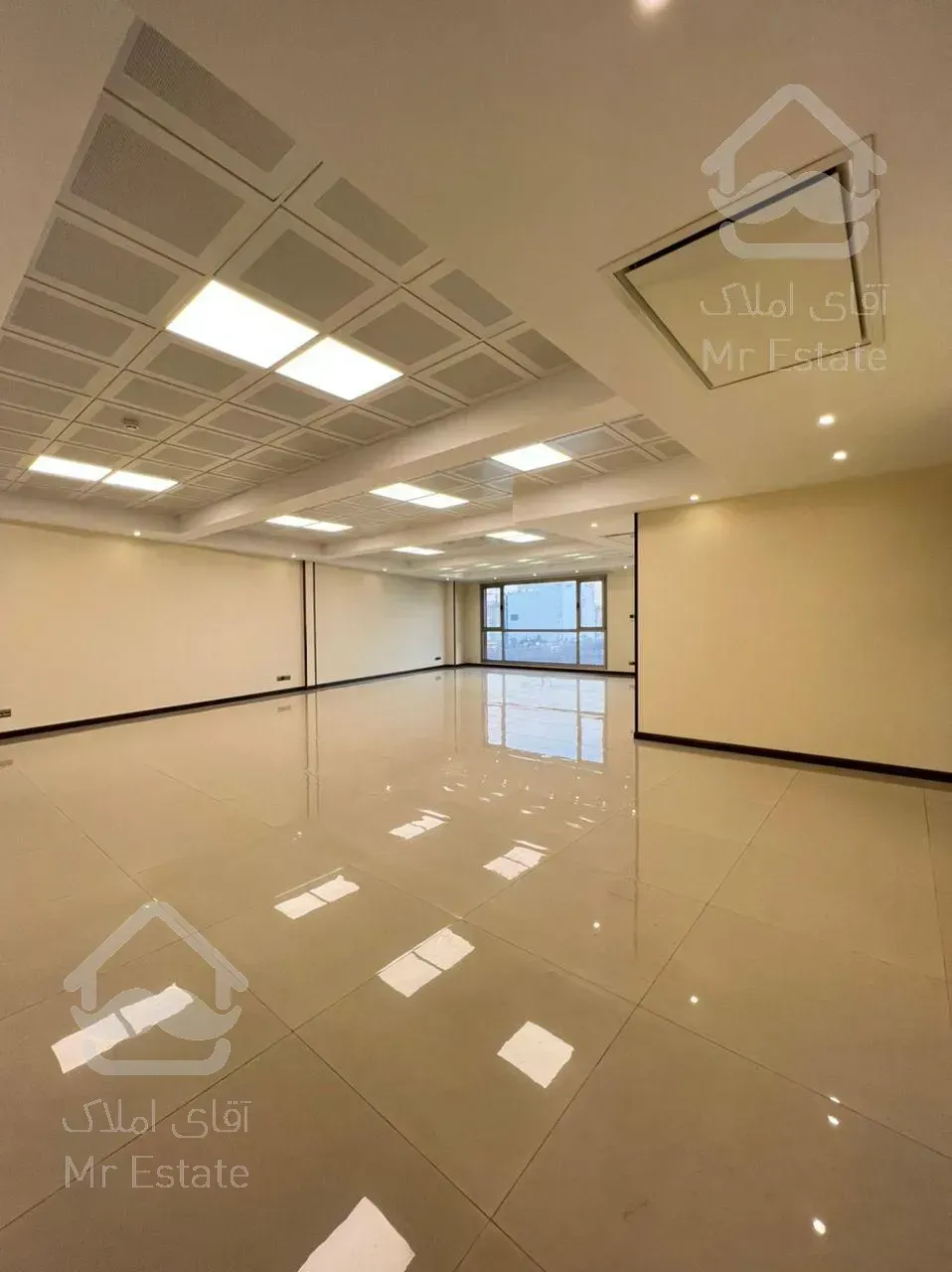 فروش دفتر کار موقعیت اداری پاسداران 202  متر اکازيون