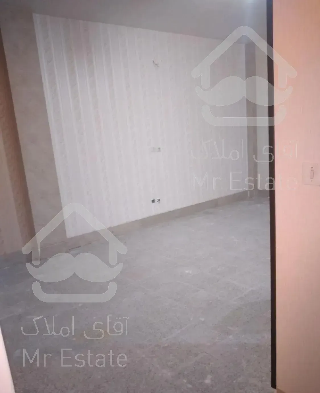 فروش یک واحد آپارتمان در الله آباد