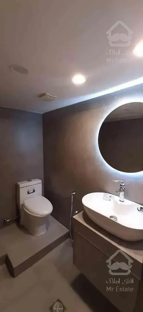 75متر ، قلهک - قلندری