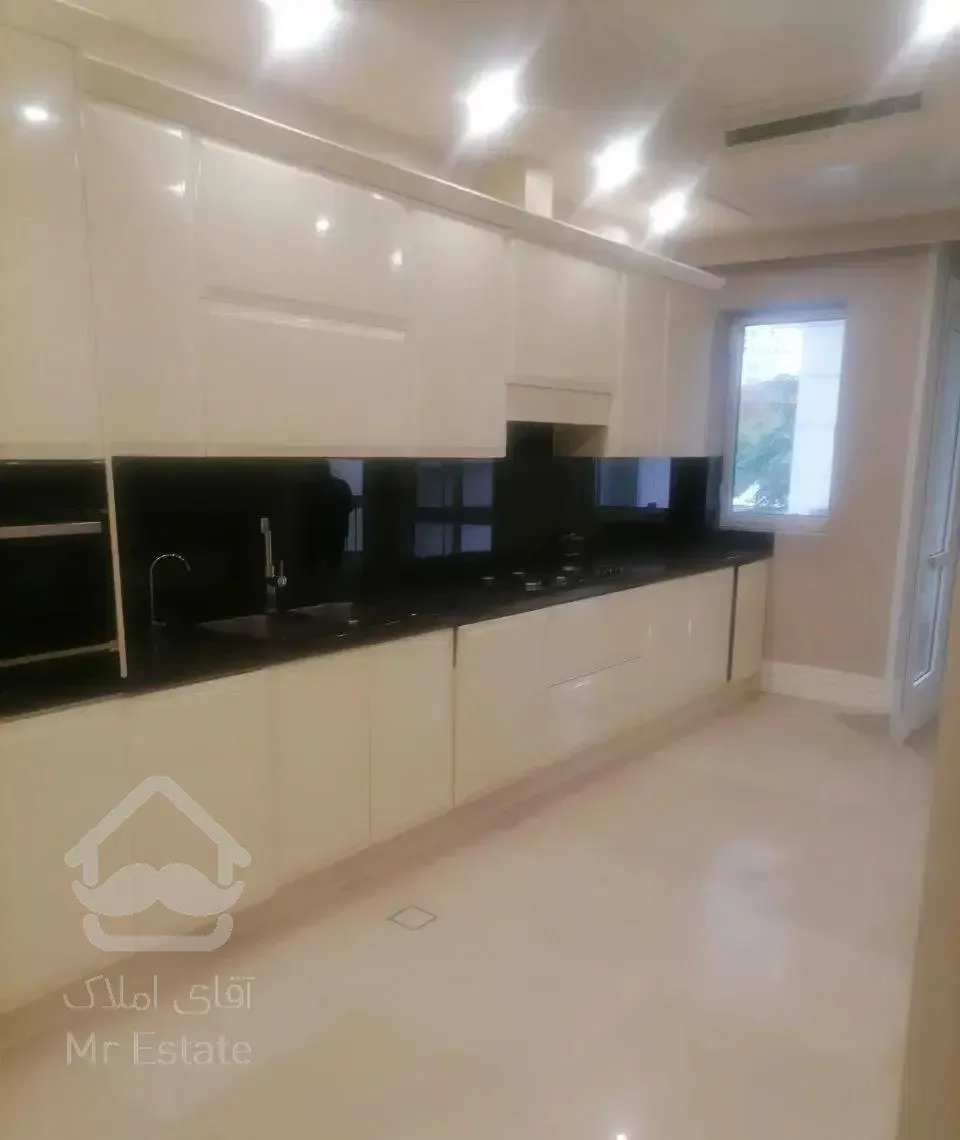 ۲۷۷متر برج باغ